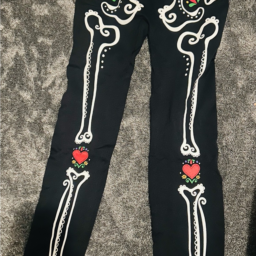 Heart and Skeleton Print Leggings